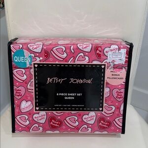 Betsey Johnson Pink/White/Red "Heart Cakes" 6 Piece QUEEN Sheet Set